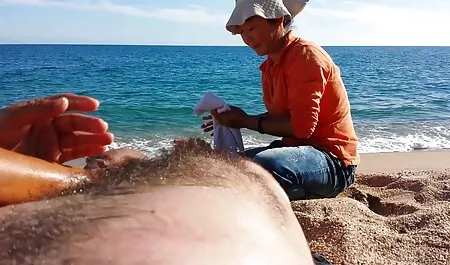 Napuhani gay trza svoj kurac i sperme filmeporno hd