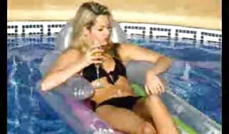 Turk jebe svog filmeporno cu travestiti prijatelja bez kondoma