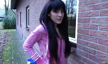 Crvenokosa uzima penis u usta u hotelskoj sobi filmeporno gratis