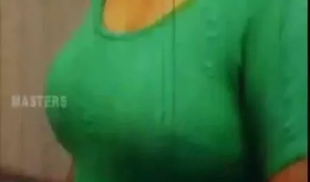 Vruća brineta iz Indije omota usne oko ovog velikog kuraca film porno anl