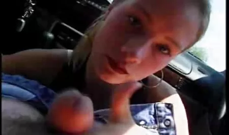 Plavuša u filme porno grati solariju njeguje njenu pičku