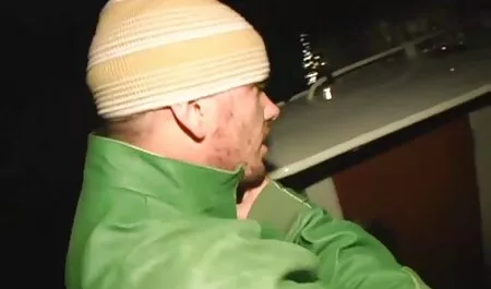 Dijete je dosadilo svom filmeporno xx voljenom i odlučilo se masturbirati na njegovoj fotografiji