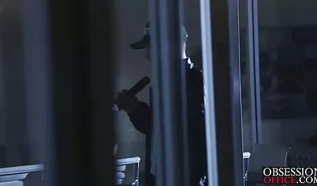 Mladi se sisaju jedan drugoga nakon fakulteta filmeporno hamster