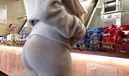 Djevojka se miluje po krevetu film porno anl
