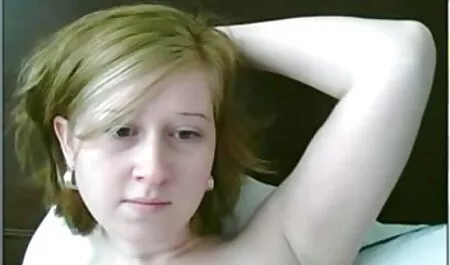 Čovjek liže pičku svoje kurve i napuni filmeporno gratis je spermom