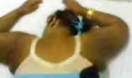 Zrela filme porno n kuja se zajebava u teretani