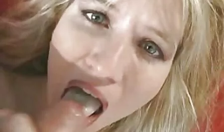 Lijepa filme porno 10 pilić miluje vlažnu pičku