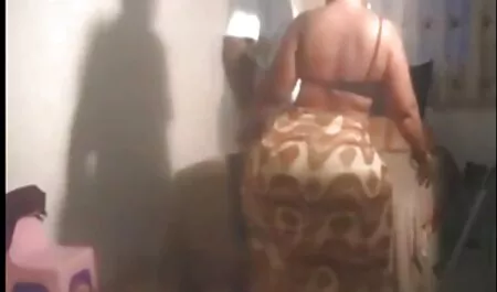 Nakon tvrdog jebo momak filme porno torent ispunjava joj usta plavokosa sperma