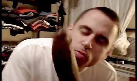 Sramežljivi s filme porno xnxxcom velikim sisama začinio joj je puno sperme na licu
