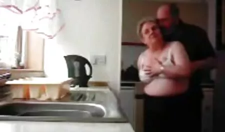 Čovječe film porno in 3 jebe macu izbliza