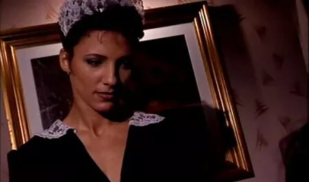 Ljepota uzima u usta, pokazujući filme porno gratis na net izvanredan talent bradavica i diveći se tehnici dubokog puhanja