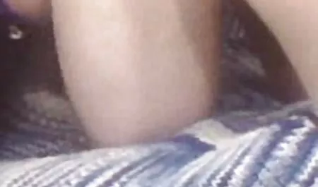 Zrela brineta s velikim sisama jebala site filme porno online joj je kurac