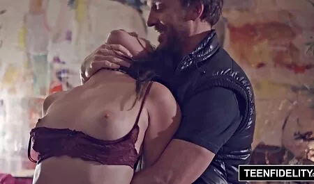 Lizala mačku novom tajniku filme porn