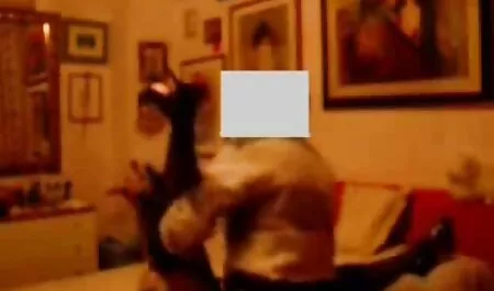 Baby Kimmy Granger jebe zgodnog Keirana Leeja u kostimu filme porno italiana pande