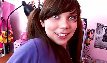Dubok filmeporno cu araboaice blowjob od mlade brinete
