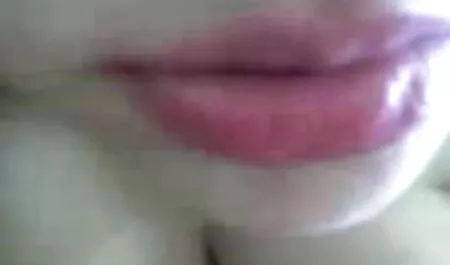 Brineta je sisala penis i puno filmemporno pijane sperme