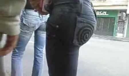 Mlada Marianochka predala se svom dečku filme porno n