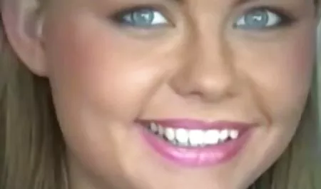 Tip se želio pridružiti filme porno n šarmantnim lezbijkama
