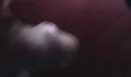 Moja film porno anl je djevojka masturbirala na kameru i poslala mi je ovaj video za rođendan