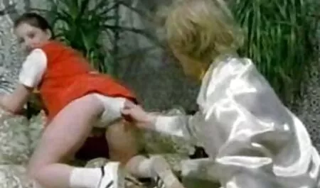 Tip je žestoko sjebao djevojku u film porno in 3 dvije rupe