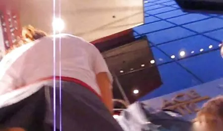 Mlada plavokosa lezbijka Goldie Rush zavodi Mercedes Carrera filme porno gratis na net