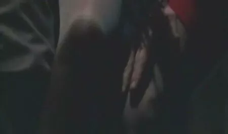 Prsata seksi plavuša Cara Minor filme porno n zajebava se u uredu