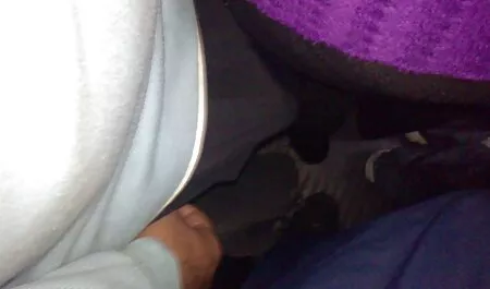 Latina shemale snima kućni videozapis na filmeporno 18 kojem pokazuje guzicu